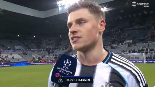 PG电子中国-哈维-巴恩斯:替维萨感到开心,我们这场比赛逼抢做得很好